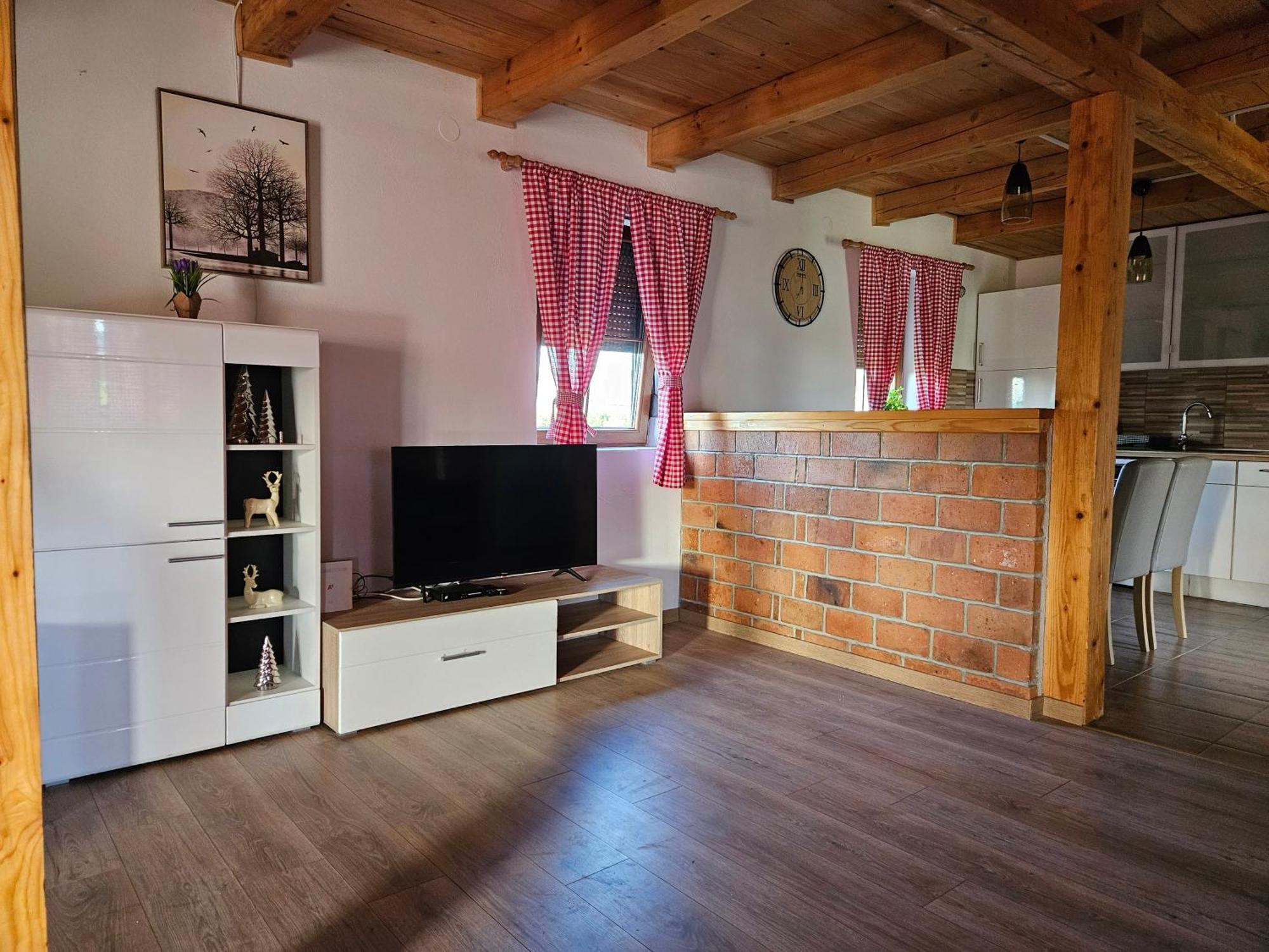 Ruralna Kuca Za Odmor Lika Villa Lovinac  Exterior photo