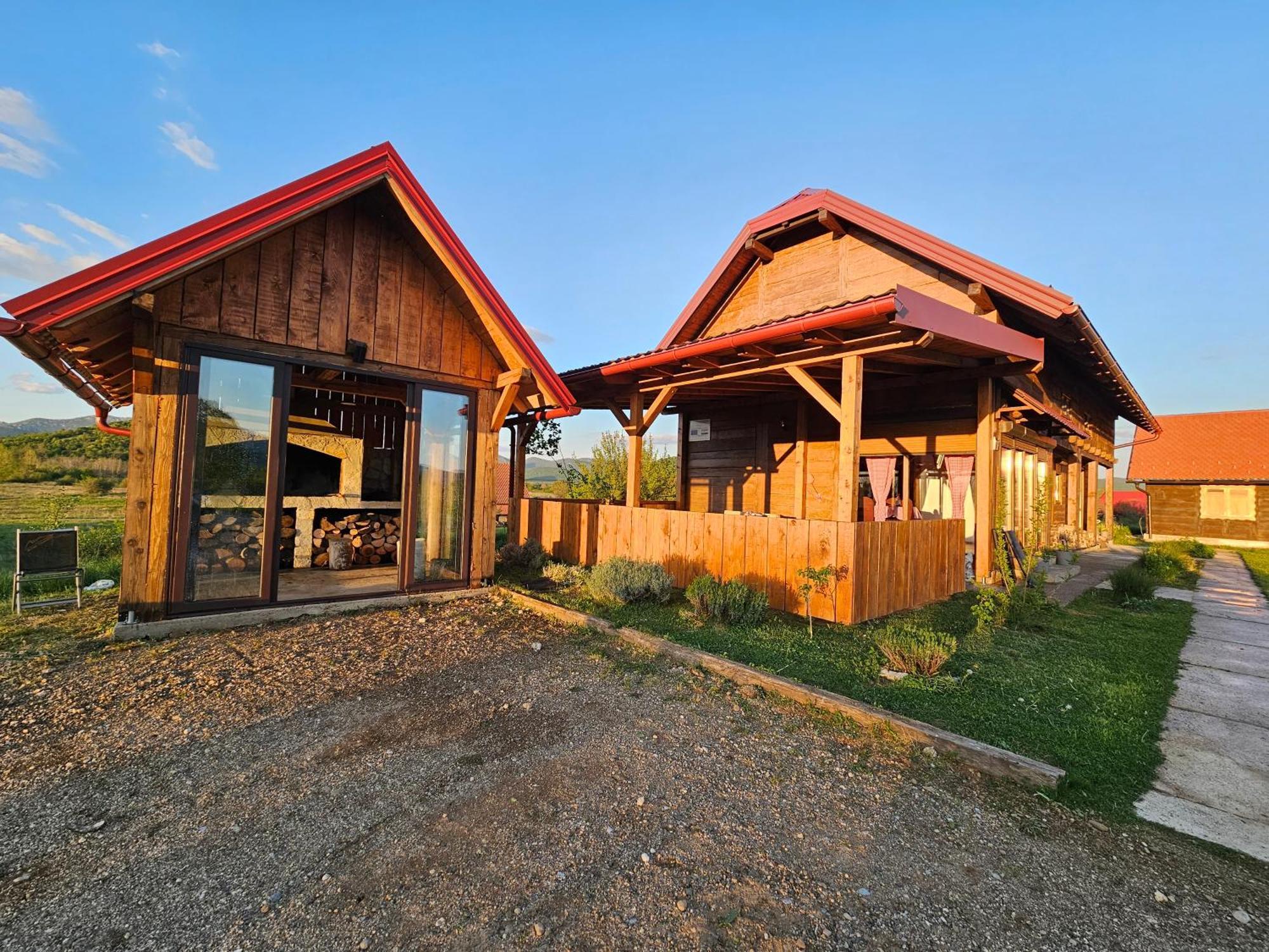 Ruralna Kuca Za Odmor Lika Villa Lovinac  Exterior photo