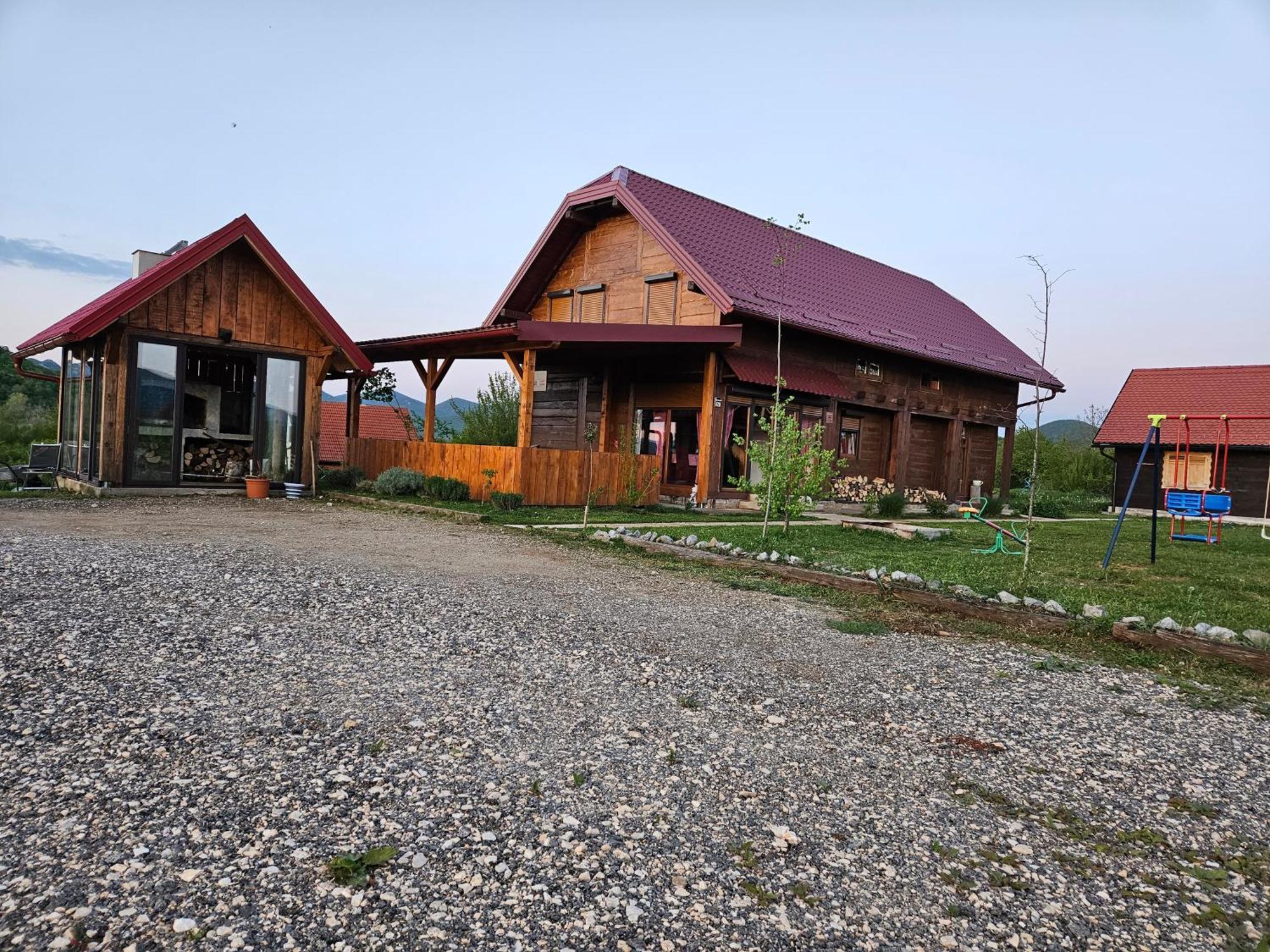 Ruralna Kuca Za Odmor Lika Villa Lovinac  Exterior photo