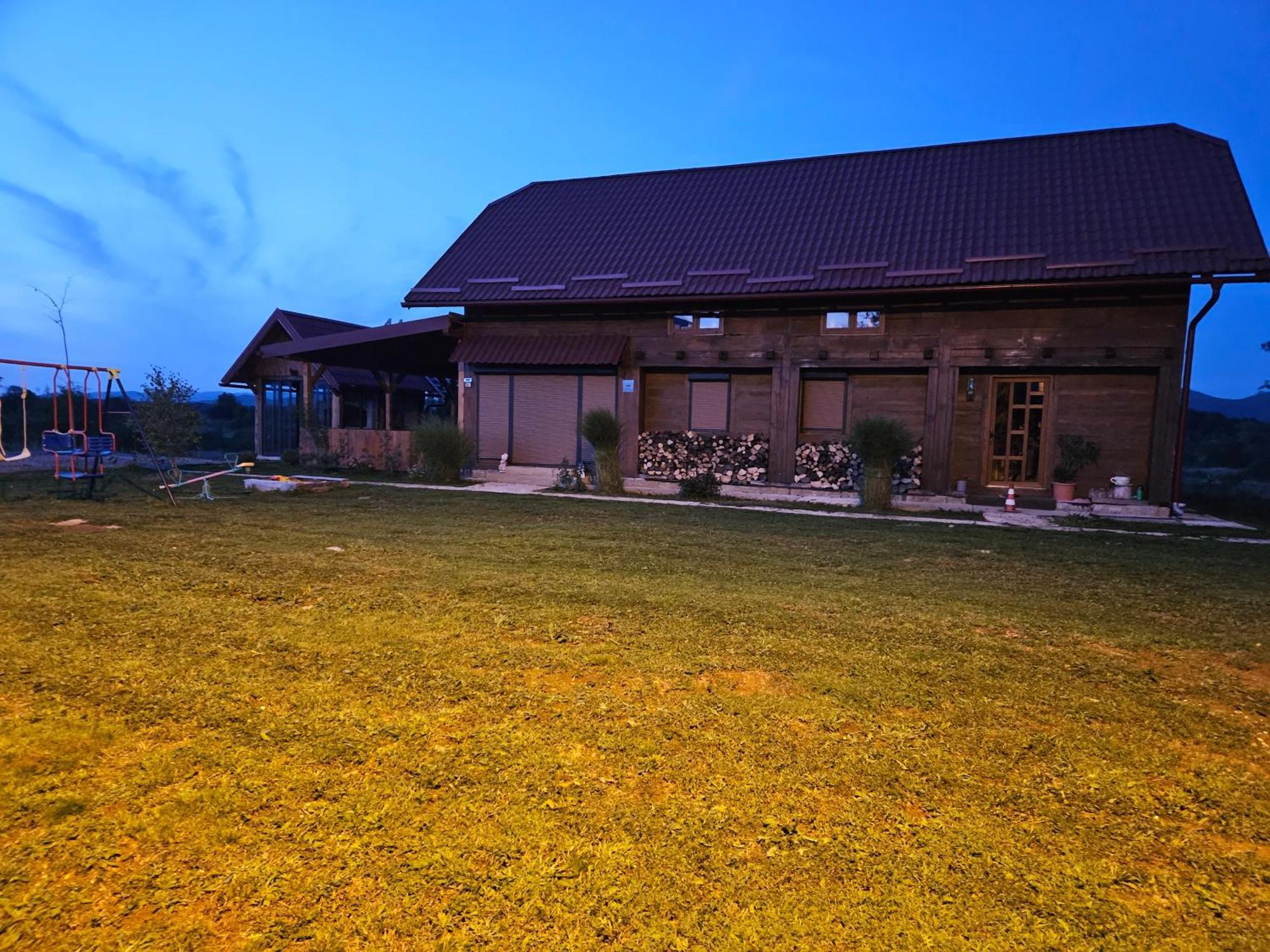 Ruralna Kuca Za Odmor Lika Villa Lovinac  Exterior photo