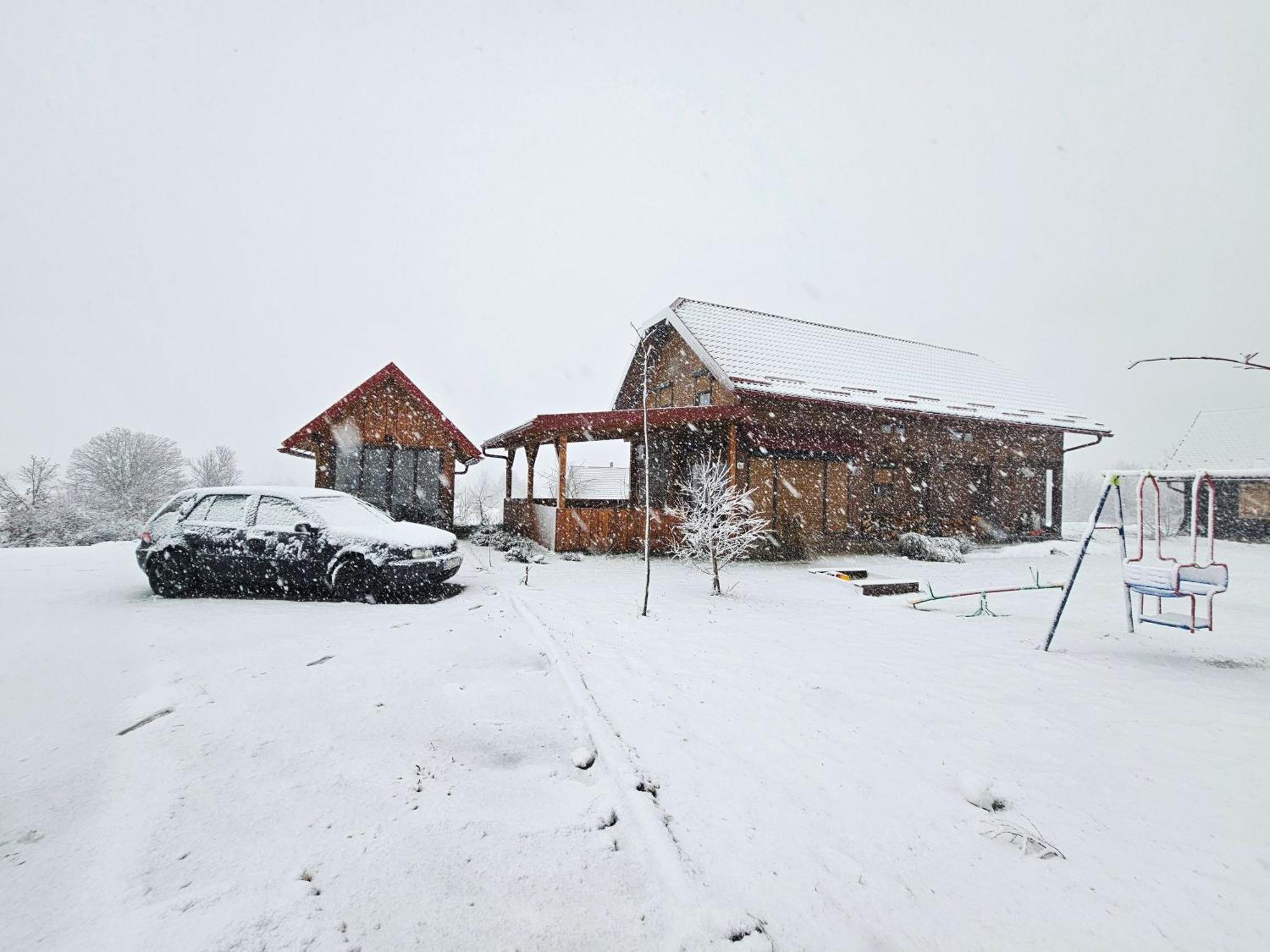 Ruralna Kuca Za Odmor Lika Villa Lovinac  Exterior photo