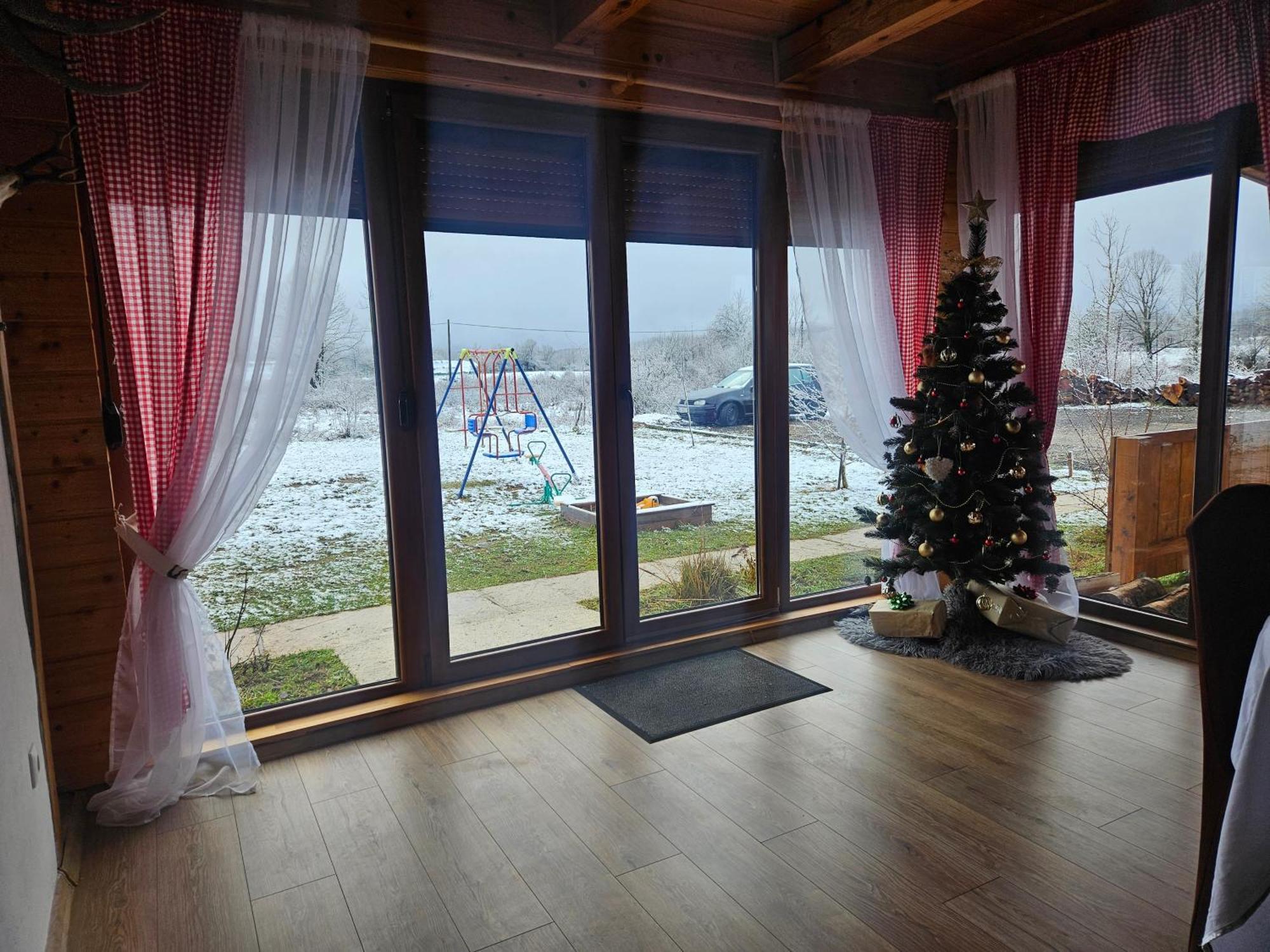 Ruralna Kuca Za Odmor Lika Villa Lovinac  Exterior photo
