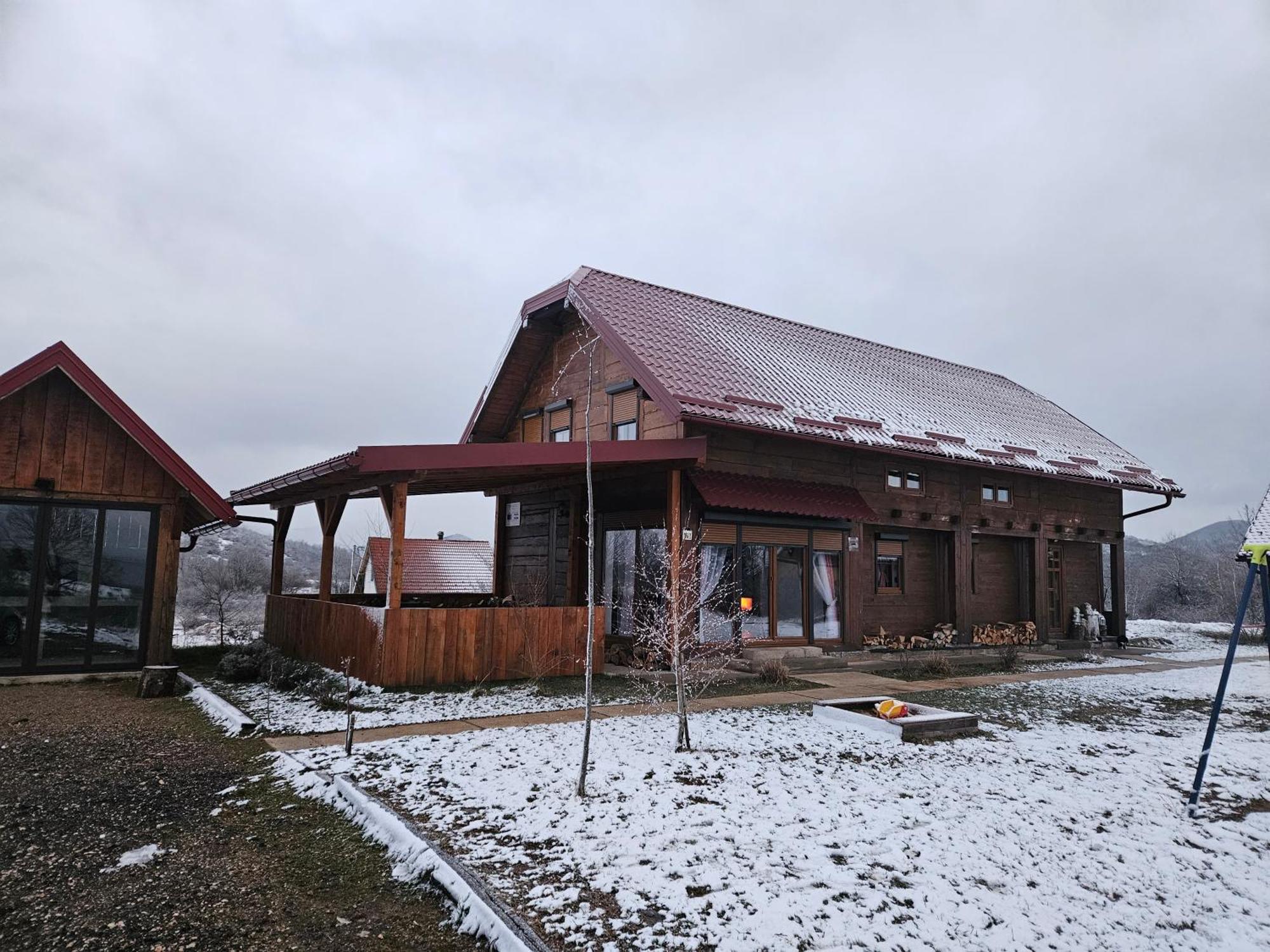 Ruralna Kuca Za Odmor Lika Villa Lovinac  Exterior photo